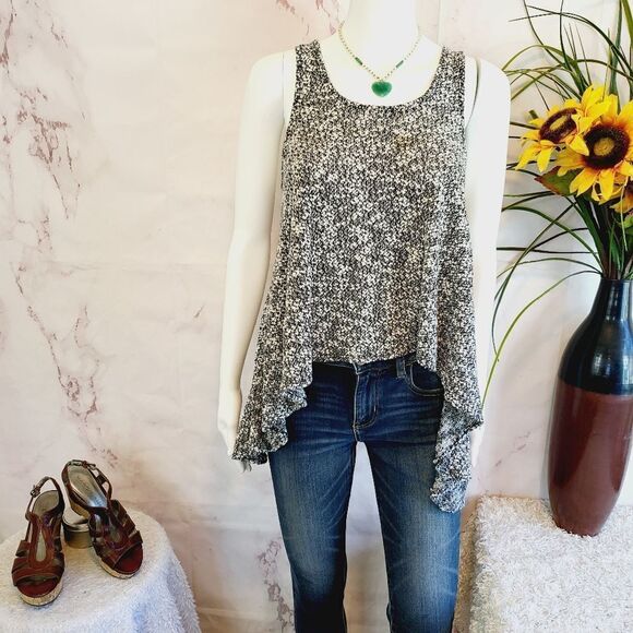 Phanuel high low knit top - Picture 3 of 7